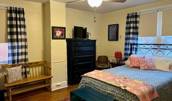 614 E 16th St, Alton, IL 62002