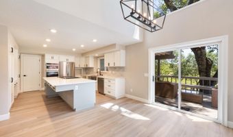 1275 Summit Lake Dr, Angwin, CA 94508