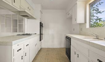 1543 Mobil Ave, Camarillo, CA 93010