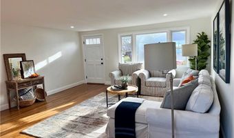 99 Salem Ave, Cranston, RI 02920