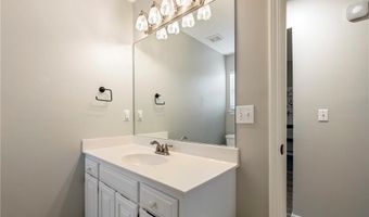 6 Hursley Ln, Bella Vista, AR 72714
