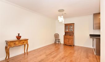 142 I U Willets Rd, Albertson, NY 11507