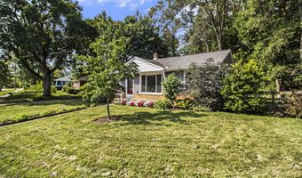 900 Barton Dr, Ann Arbor, MI 48105