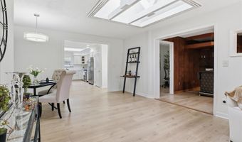 6205 EVERGLADES Dr, Alexandria, VA 22312