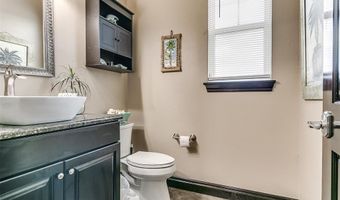 3918 S 4th St, Chickasha, OK 73018