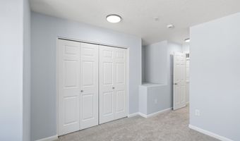 15400 SW MALLARD Dr 102, Beaverton, OR 97007