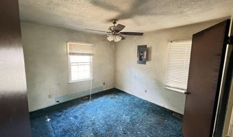 121 Forest Pl, Aberdeen, NC 28315