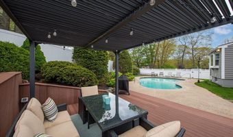 15 Palmer Rd, Beverly, MA 01915
