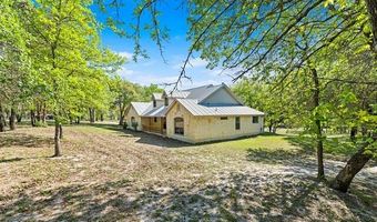 269 Wood Vly, Adkins, TX 78101