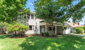2902 STONYBROOK Dr, Bowie, MD 20715