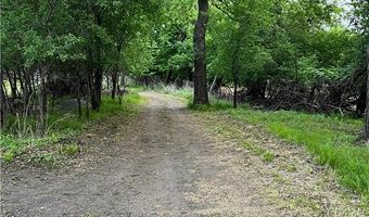 108 Lakota Is, Big Stone City, SD 57216