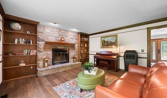 4352 Rock Island Rd, Arnold, MO 63010