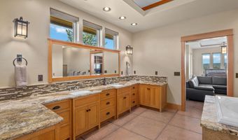 10771 E Langell Valley Rd, Bonanza, OR 97623