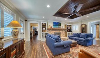 1666 ROBIN HOOD Ln, Clearwater, FL 33764