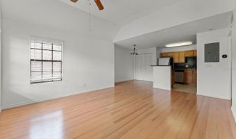 415 LAKEPOINTE Dr 207, Altamonte Springs, FL 32701