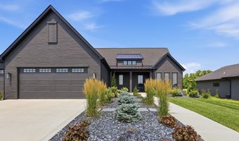 2100 Golfview Dr, Auburn, IN 46706