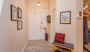 617 RED OAK Cir 121, Altamonte Springs, FL 32701