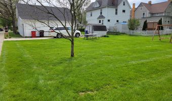 128 E Montford Ave, Ada, OH 45810