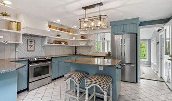 592 Sugar Rd, Bolton, MA 01740