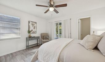 181 SYLVAN Dr, Atlantic Beach, FL 32233