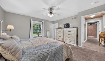 7774 E Ridge Dr, Almont, MI 48003