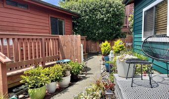 19921 WHALESHEAD Rd U3, Brookings, OR 97415