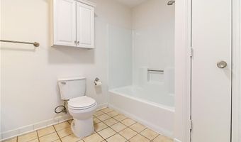 20 Zambarano Ave 202, North Providence, RI 02911