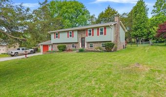 1305 Ridgeway Cir, Athens, TN 37303