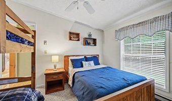 160 Ginsburg Cir, Albrightsville, PA 18210