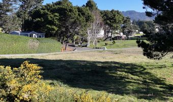 96370 NORTH Dr 8, Brookings, OR 97415