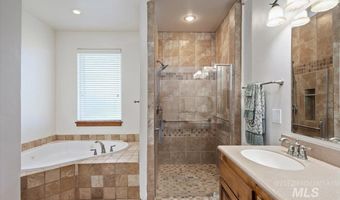 4477 Silver Lakes Ct, Buhl, ID 83316