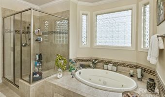 33 Stone House Rd, Arden, NC 28704