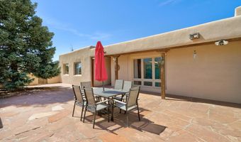 2 Latilla Ln, Arroyo Seco, NM 87514