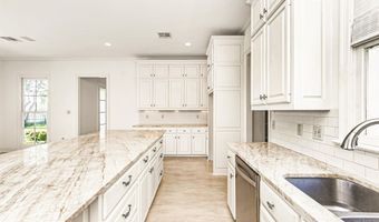 12038 Lake Estates Ave, Baton Rouge, LA 70810