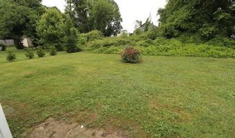 735 W NORTH St, Dover, DE 19904