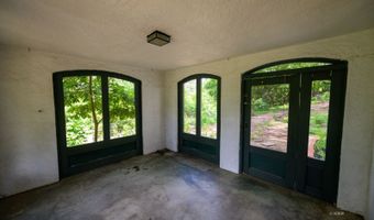 1 Northwood Dr, Athens, OH 45701