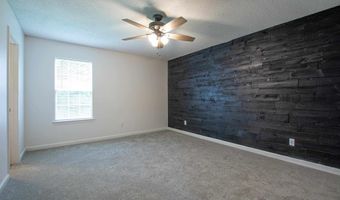 218 Hunters Run Dr, Benton, AR 72015