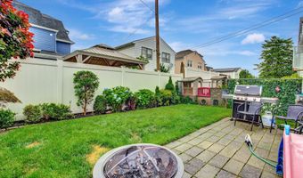 25 Linden St, Bayonne, NJ 07002