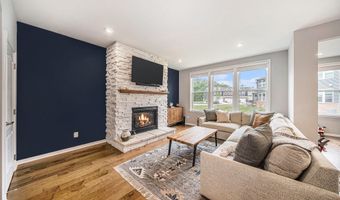 2867 Fairgrove Cres, Ann Arbor, MI 48108
