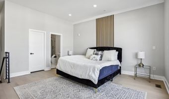 611 KENNEDY St NW #402, Washington, DC 20011