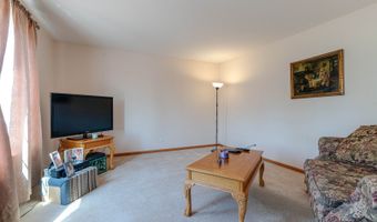 1094 Holly Dr, Antioch, IL 60002