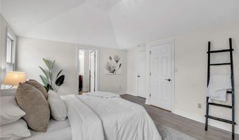 10 San Mateo Ct, Amherst, NY 14051