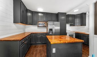 411 W Cedar St, Beresford, SD 57004