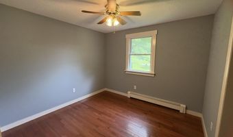 2 Sunrise Cir, Augusta, ME 04330