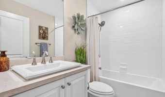 2077 Del Rincon Pl, Escondido, CA 92026