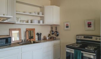 38 Tres Lomas, Arroyo Hondo, NM 87529