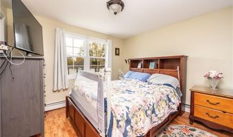 33 Valley St, Cumberland, RI 02864