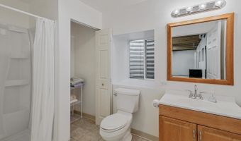 500 E Sherwood Dr, Addison, IL 60101
