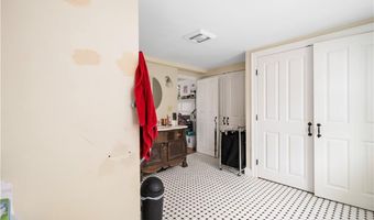 16 School St, North Smithfield, RI 02896