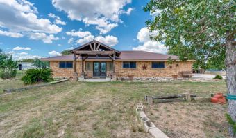 300 County Road 324, Adkins, TX 78101